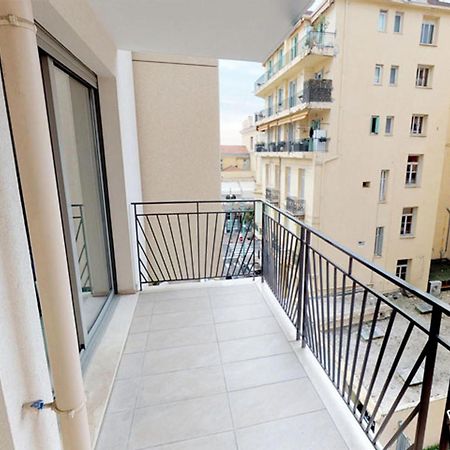 Charmant 2P Moderne Avec Terrasse, Parking Prive, En Plein Centre De Menton, A 2 Pas De La Mer - Fr-1-196-200 מראה חיצוני תמונה