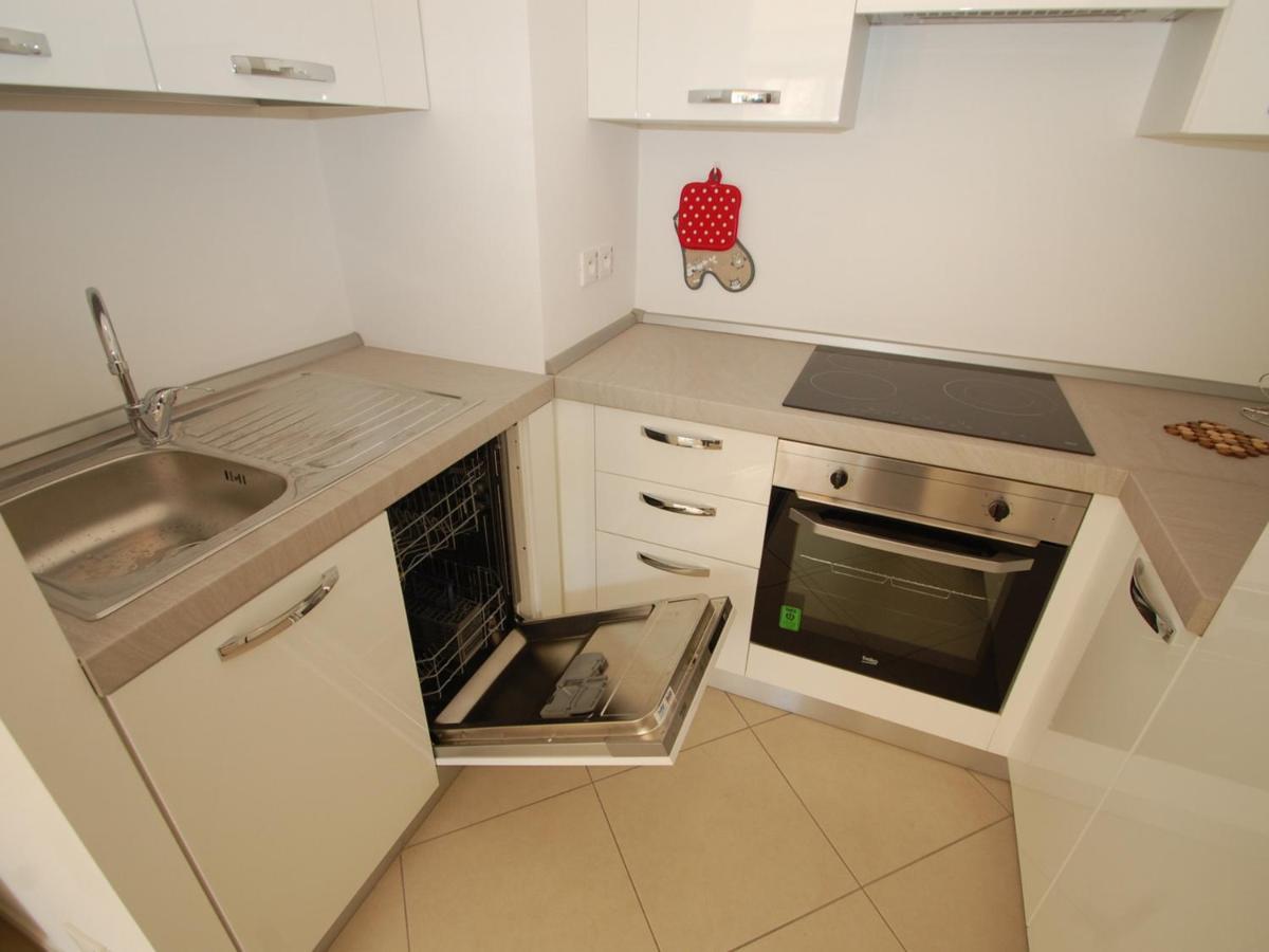 Charmant 2P Moderne Avec Terrasse, Parking Prive, En Plein Centre De Menton, A 2 Pas De La Mer - Fr-1-196-200 מראה חיצוני תמונה