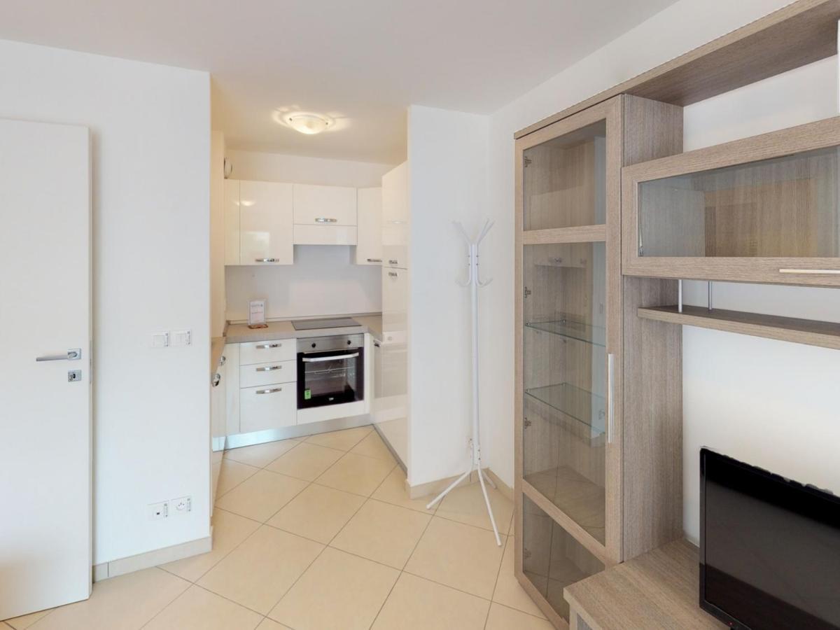 Charmant 2P Moderne Avec Terrasse, Parking Prive, En Plein Centre De Menton, A 2 Pas De La Mer - Fr-1-196-200 מראה חיצוני תמונה